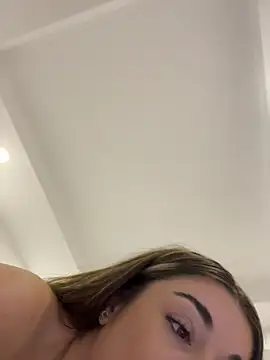 IsabellaEtthan live sex cam