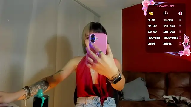 la_diabla_111_ - La_Diabla_111_'s free webcam - UK Sex Cams