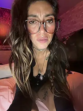 Amani_thewolf webcam