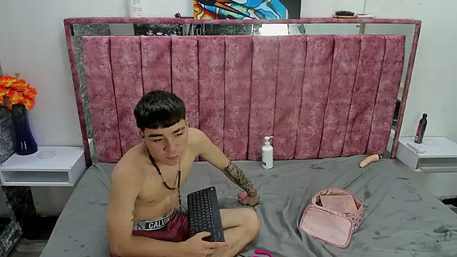 lucy_78_sweet - Lucy_78_sweet's free webcam - UK Sex Cams