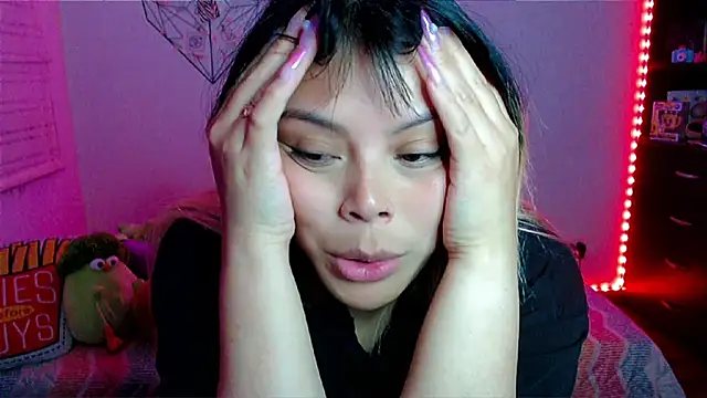 elliemoonx - EllieMoonX's free webcam - UK Sex Cams