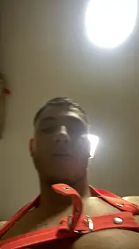 max_valiant1 - Max_valiant1's free webcam - UK Sex Cams