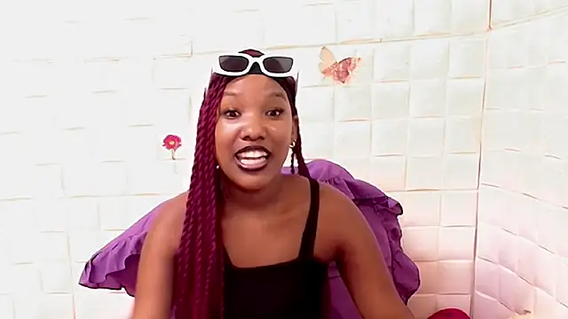 EroticSexyPrada webcam