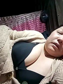 sary-hot2x - Sary-hot2x's free webcam