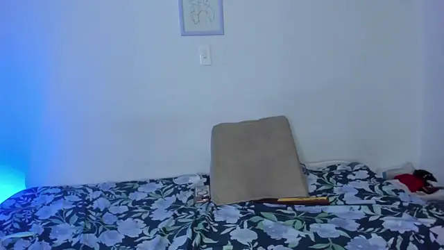 nikki__uwu - Nikki__uwu's free webcam - UK Sex Cams