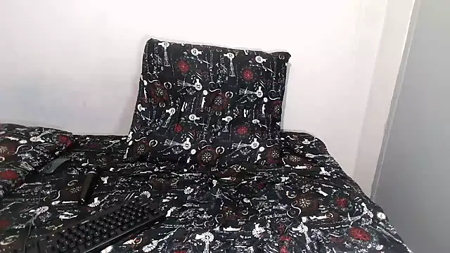 dickcraverb30 - Dickcraverb30's free webcam - UK Sex Cams