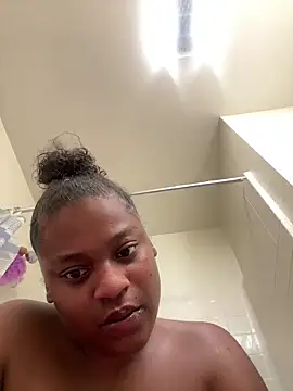 prettynthick12 - Prettynthick12's free webcam - UK Sex Cams