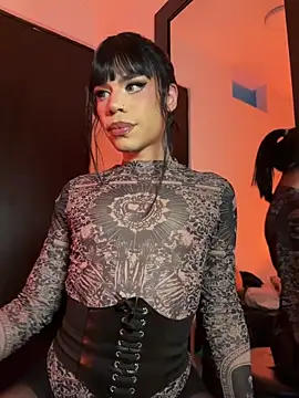 LucyGiraldo live sex cam