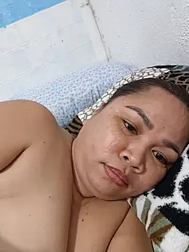 Webcam Model (Sweetlorie_83)  is live.Free join now!