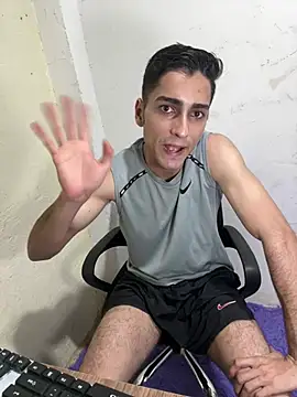 Camil2100 live sex cam