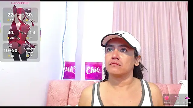 Caticatrina Live Webcam on Stripchat