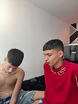 juan_nd_steven - Juan_Nd_Steven's free webcam - UK Sex Cams