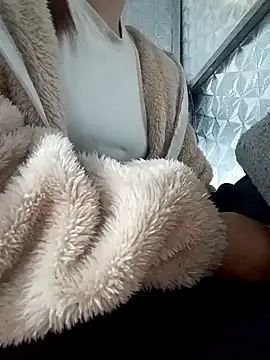 nat-tri - Nat-tri's free webcam - UK Sex Cams