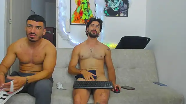 heteros_curious live sex cam