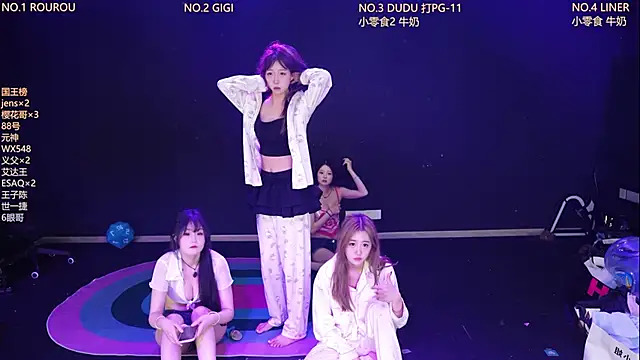 美女88_Emeralds在线直播