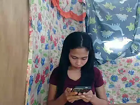 PinaySkinnyGirl live sex cam