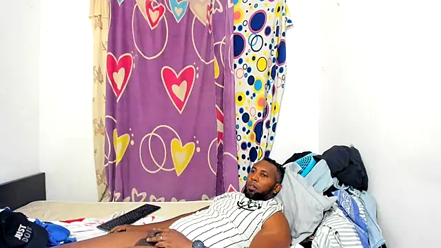 1mateobigcook live sex cam