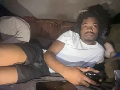 SlimeCrownzOut5 webcam