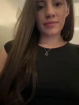 isabella21_ - Isabella21_'s free webcam - UK Sex Cams