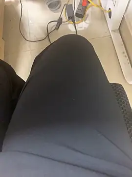 lydia-a (F young) - Please help me cum