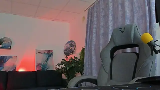 NattInRed live sex cam