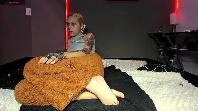 cleoo_jhonny - Cleoo_jhonny's free webcam - UK Sex Cams