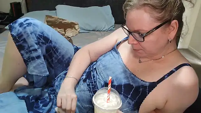 l4dyc4pricorn76 webcam