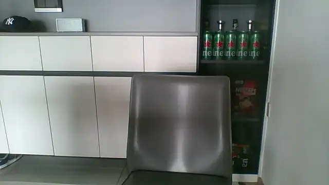 nole_china7 (Ask my age) - talk / fun / cum