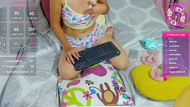 amelia_petiite live sex cam