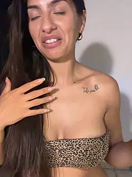 chicachocolate01 (F young) - Ride dildo 🔥