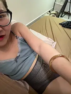 lucykiss - LucyKiss's free webcam - UK Sex Cams