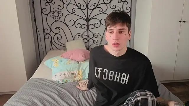 danny_loves_mary - Danny_loves_Mary's free webcam - UK Sex Cams