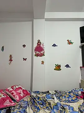 LexiCriimson77 live sex cam