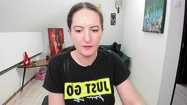 chloehottyx - ChloeHottyX's free webcam - UK Sex Cams