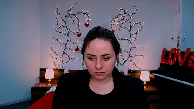 Hennessy_bunny webcam