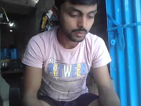 your-lover-2 - YOUR-LOVER-2's free webcam - UK Sex Cams