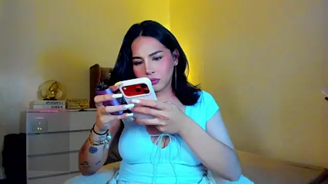 amandawilde (T young) - THIRSTY? MAKE THIS HUGE COCK CUM!