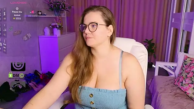 kellykleine - KellyKleine's free webcam - UK Sex Cams