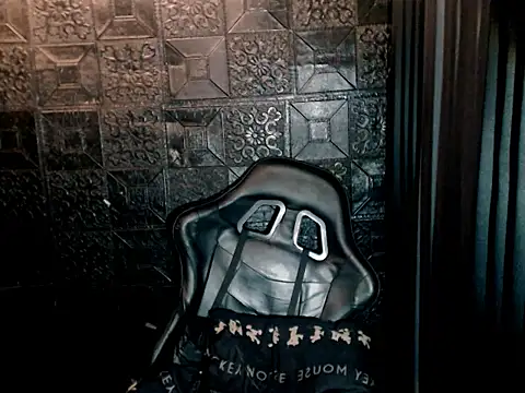 indestructible_69 (T milf) - Cum