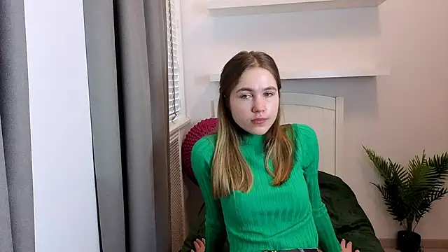 just_l0ve_me - Just_L0VE_me's free webcam - UK Sex Cams