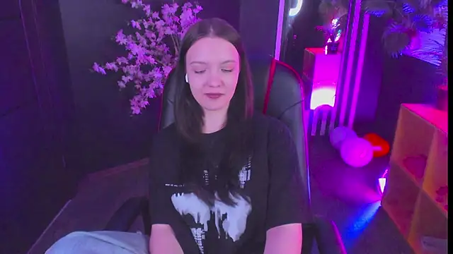 emily_tender - Emily_tender's free webcam - UK Sex Cams