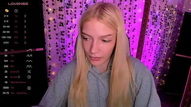 anyataylor_ - AnyaTaylor_'s free webcam