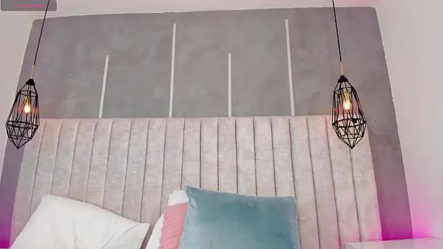 my_friends_mom - My_friends_mom's free webcam - UK Sex Cams