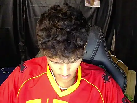 hugekenbigcock (M twink) - cum with me