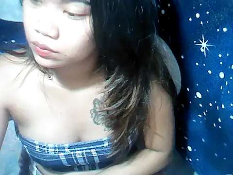 milkytits_yum00 - Milkytits_Yum00's free webcam - UK Sex Cams