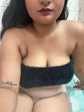 Curvy_Anaya