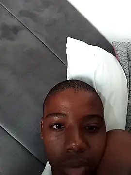 BLACK_BOTTOM03 webcam