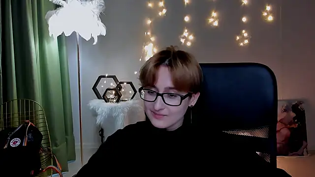 lixeluna - LixeLuna's free webcam - UK Sex Cams