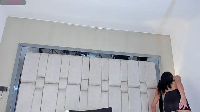 REINA_ADAHARA webcam