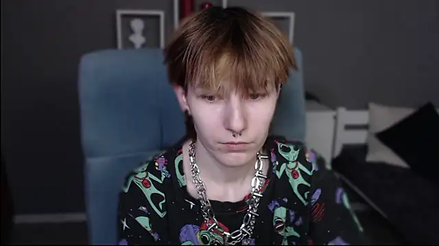 guitarandangell - Guitarandangell's free webcam